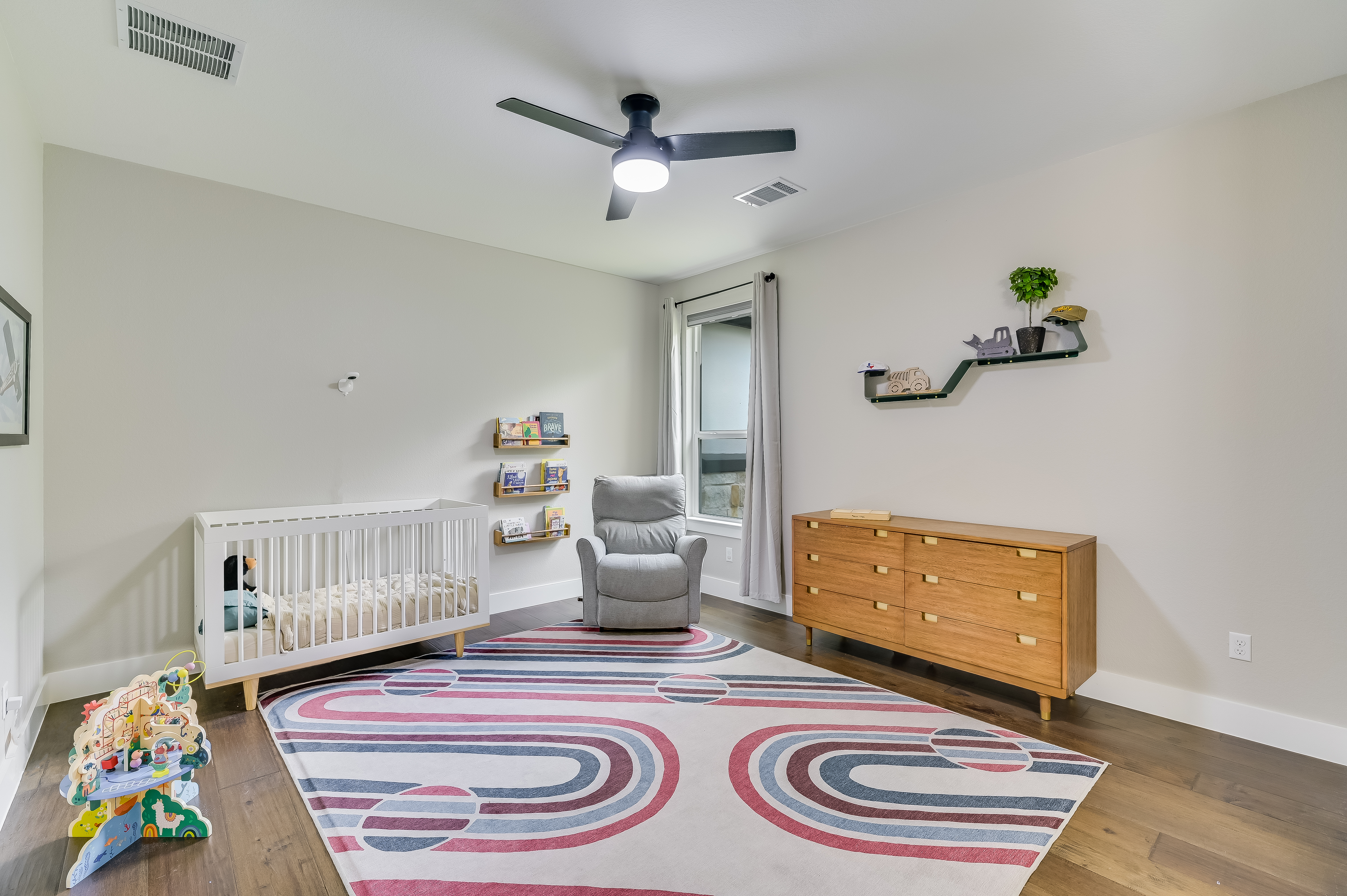  Contemporary Classic in Jacobs Landing - 物件實景