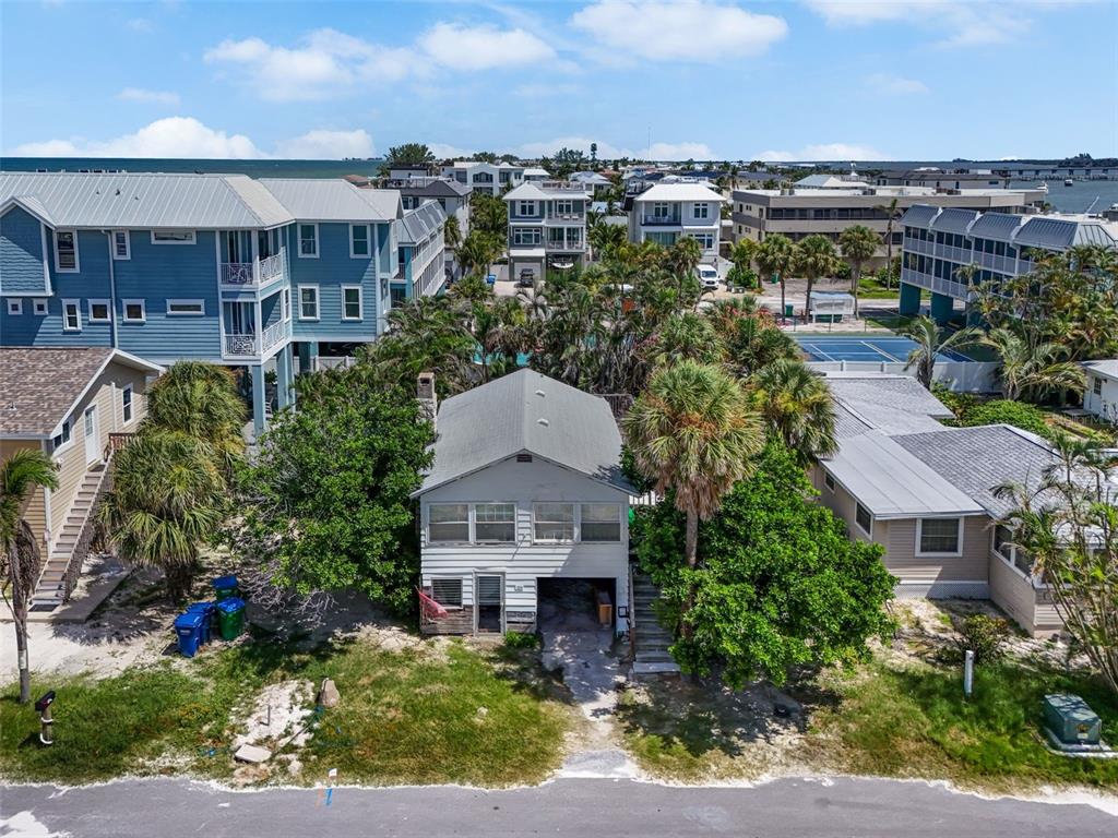 Bradenton Beach, Florida, 34217, United States, 2 Bedrooms Bedrooms, ,2 BathroomsBathrooms,Residential,For Sale,1973722