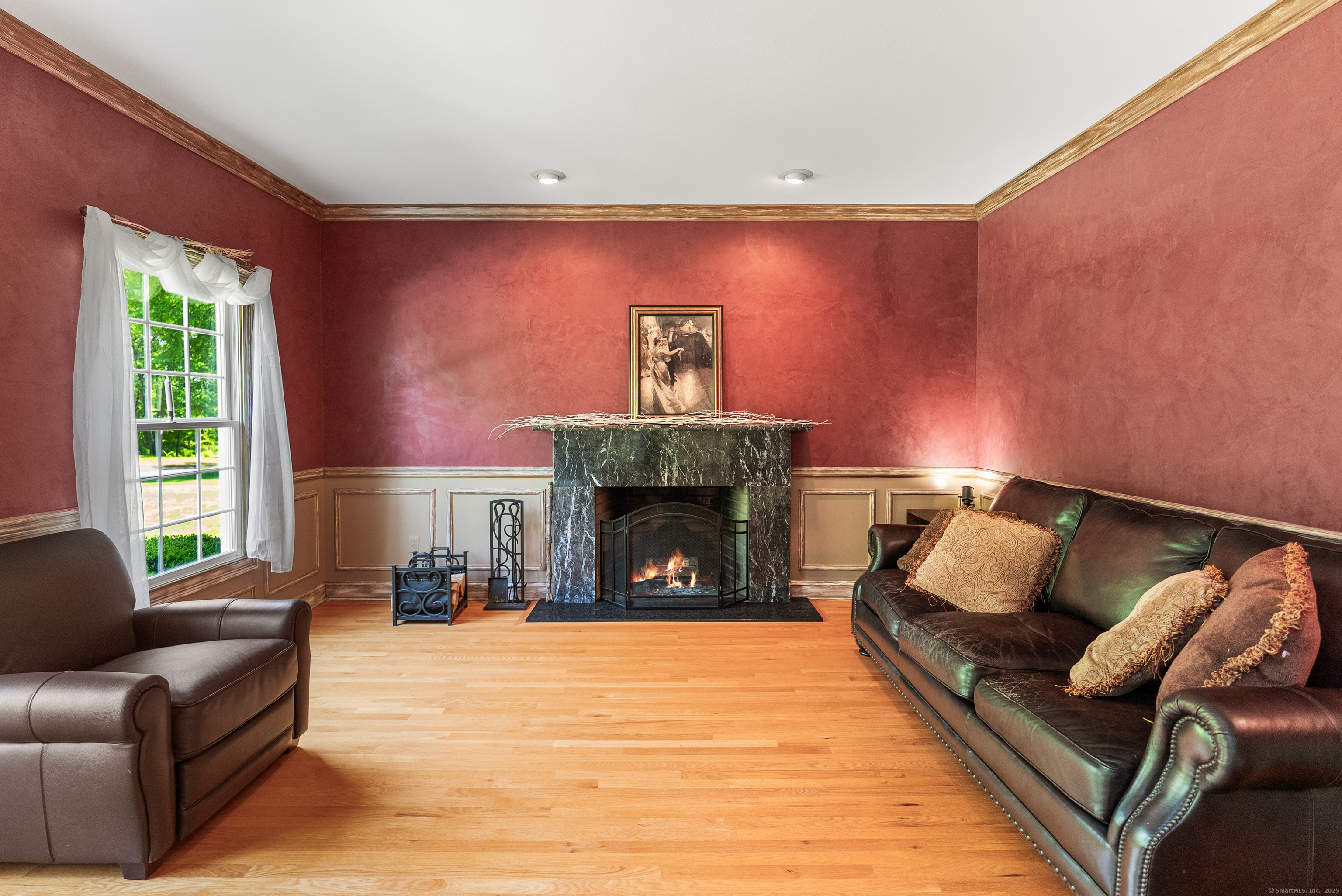 Newtown, Connecticut, 06470, United States, 4 Bedrooms Bedrooms, ,4 BathroomsBathrooms,Residential,For Sale,1847487