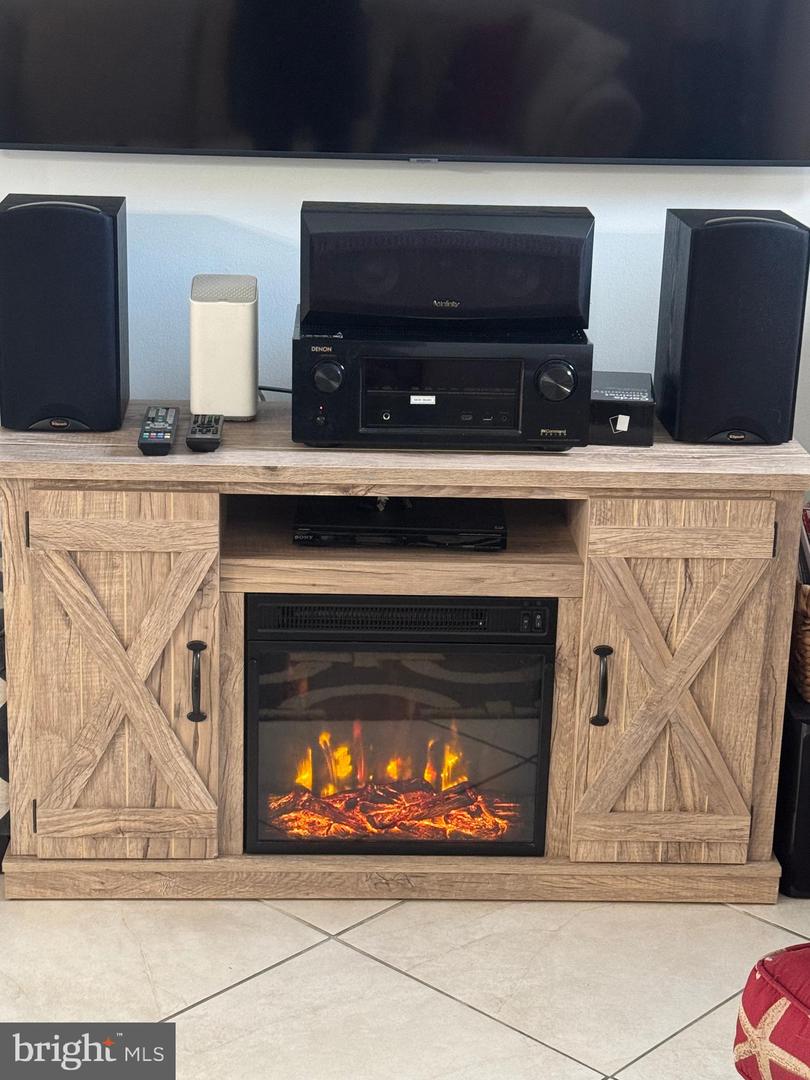 Ocean City, Maryland, 21842, United States, 4 Bedrooms Bedrooms, ,4 BathroomsBathrooms,Residential,For Sale,1992172