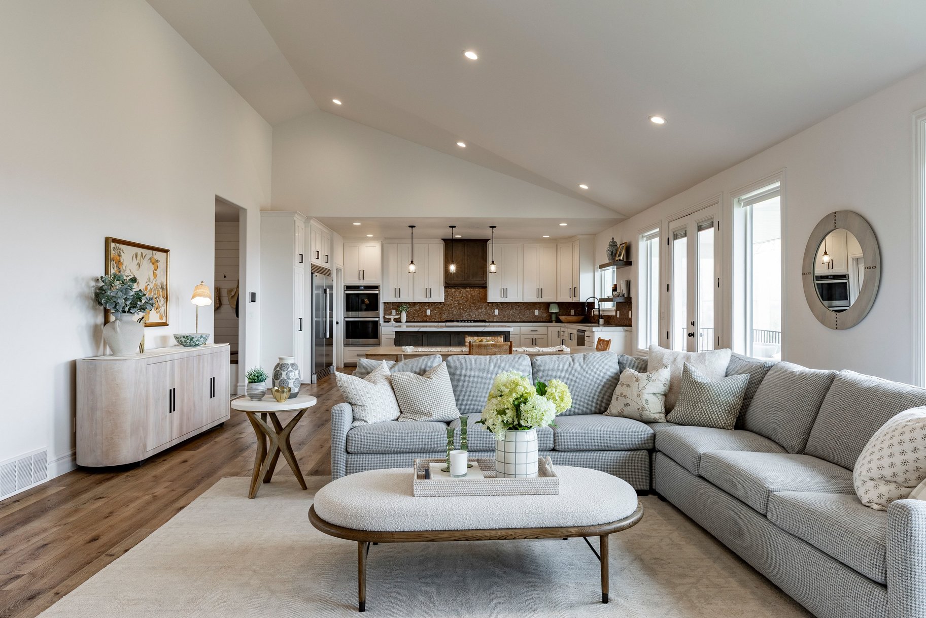  Custom Home with Fully Finished ADU Near Golf, Trails & Mountain Views - 物件實景
