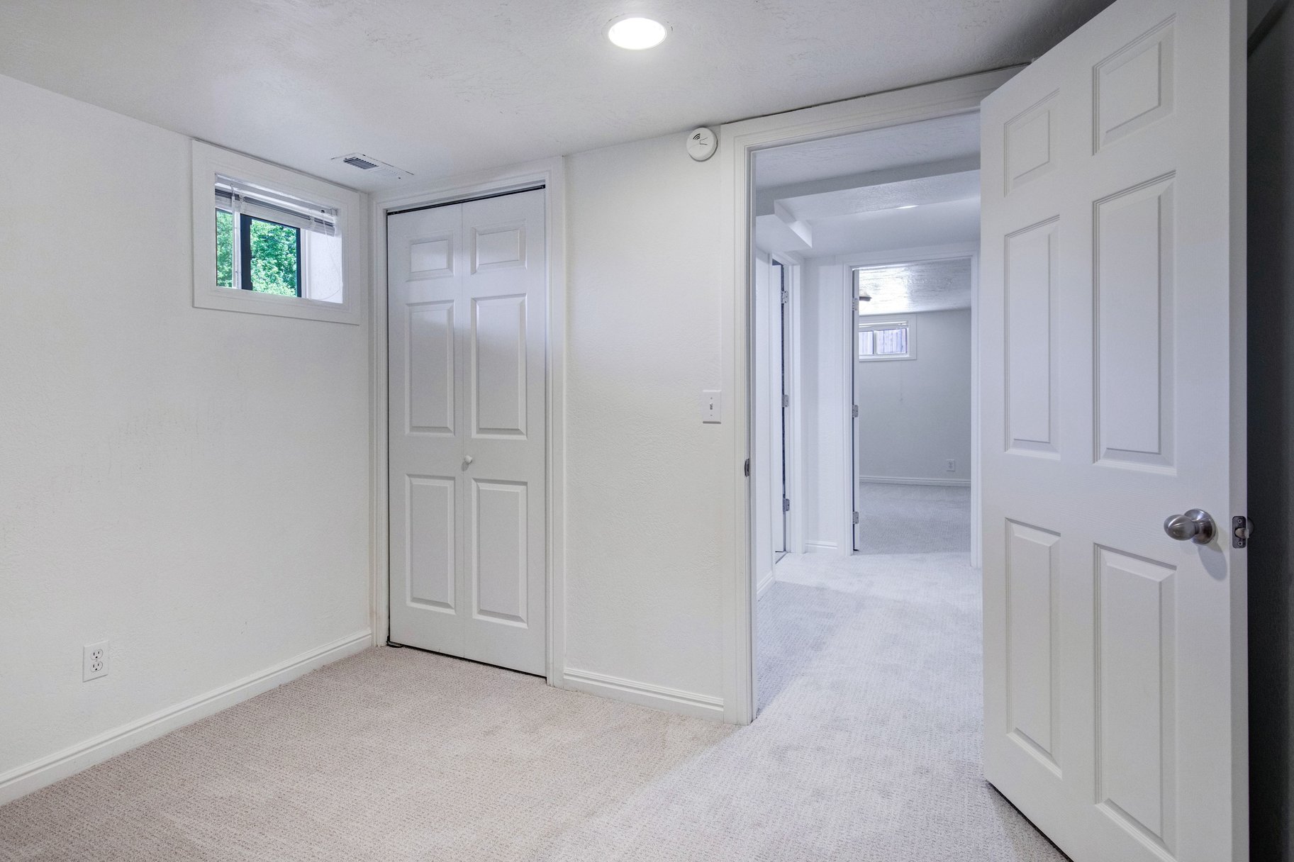  Functional Living, Hardwood Floors & Backyard Space to Enjoy - 物件實景
