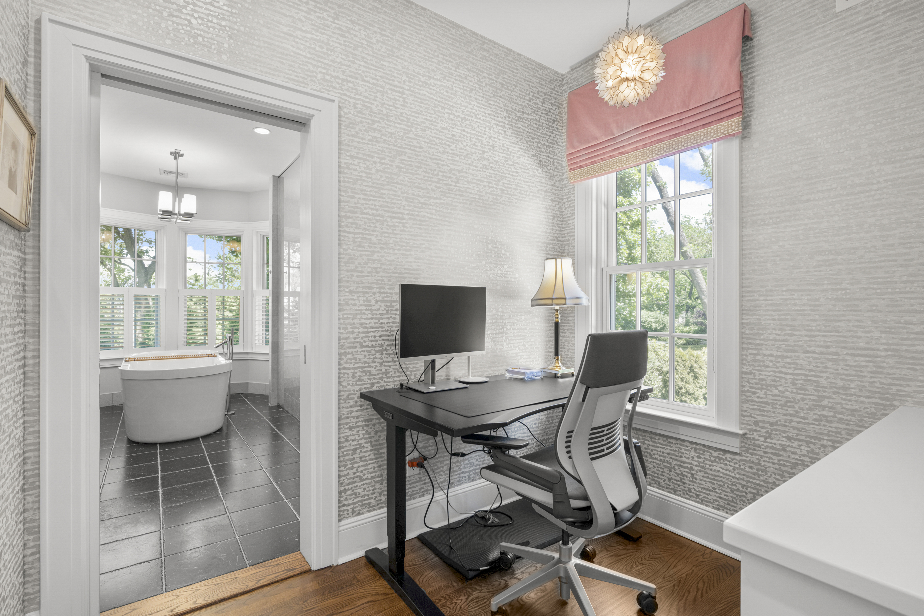  Distinquished Larchmont Manor Brick Colonial - 物件實景