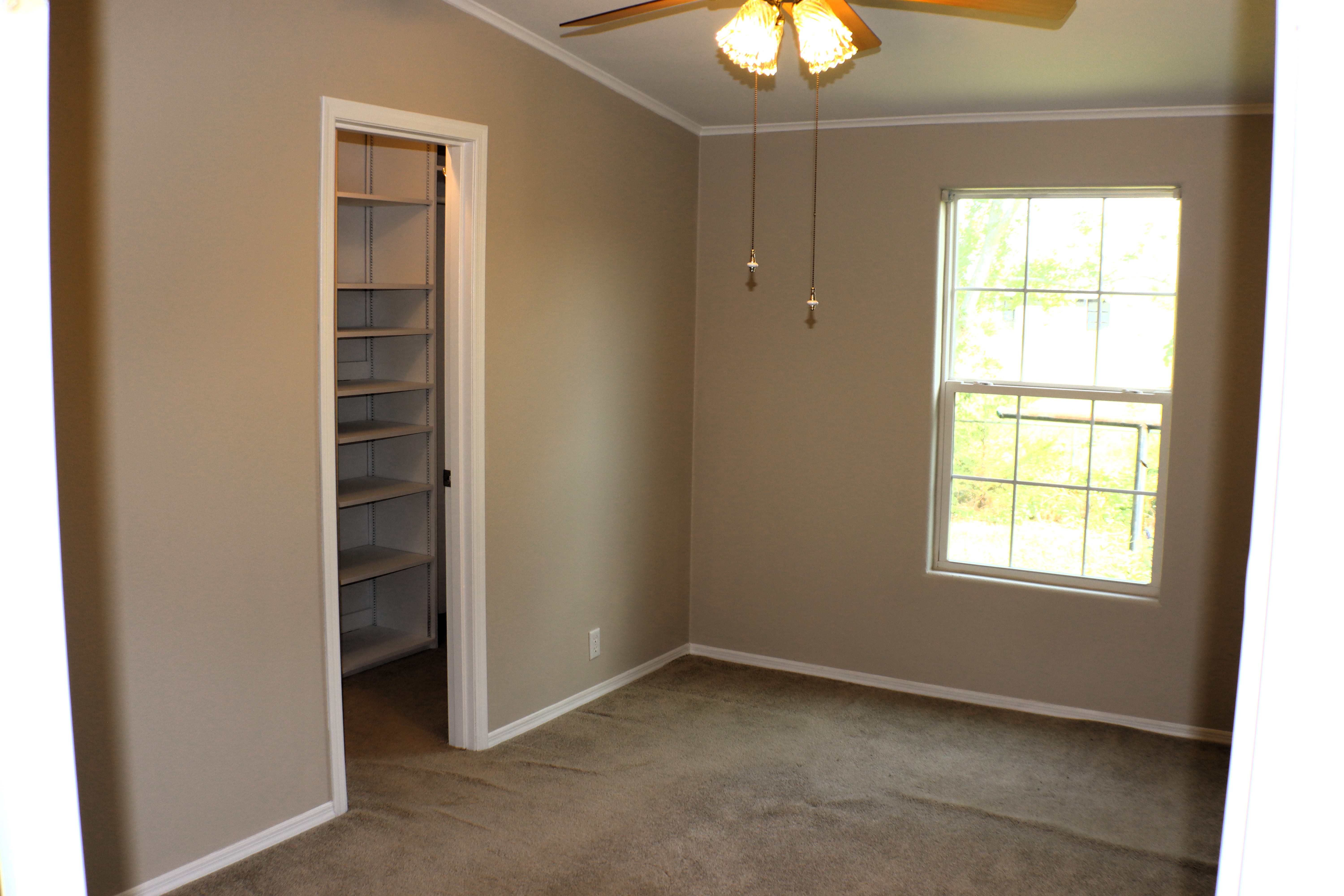 Greenville, Texas, 75402, United States, 3 Bedrooms Bedrooms, ,2 BathroomsBathrooms,Residential,For Sale,1978816