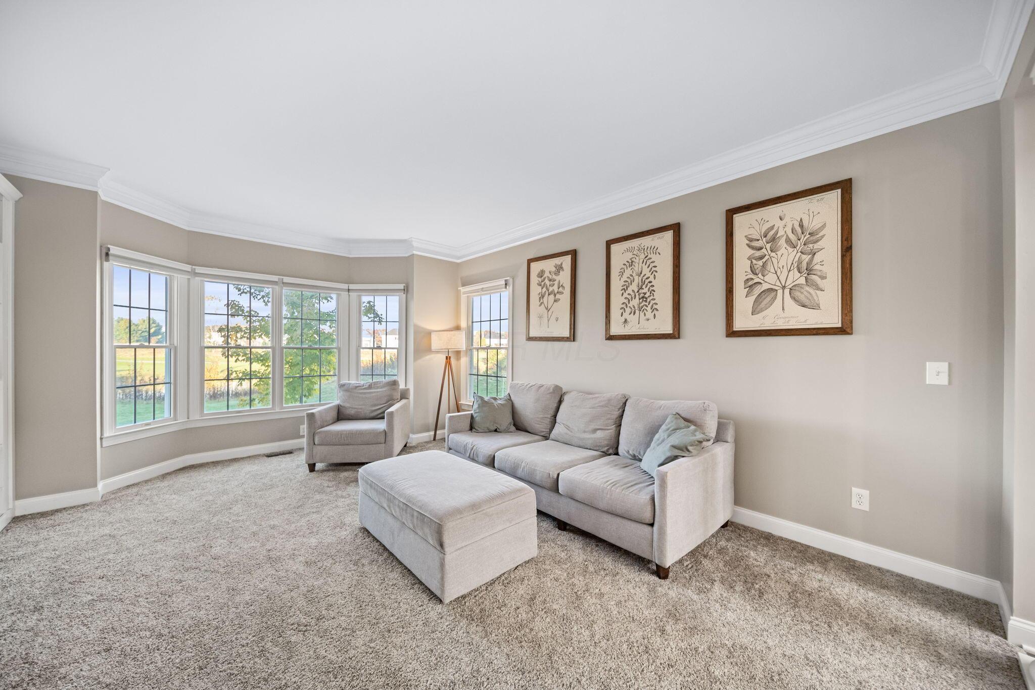 New Albany, Ohio, 43054, United States, 4 Bedrooms Bedrooms, ,3 BathroomsBathrooms,Residential,For Sale,1988234