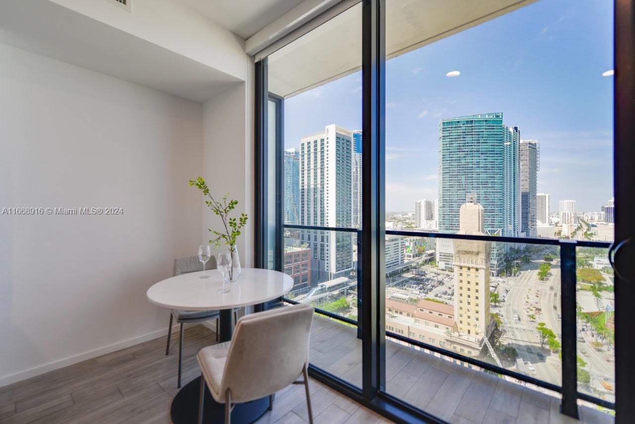 398 NE 5th St Unit 1708, Miami, Florida, 33132, United States, 1 Bedroom Bedrooms, ,1 BathroomBathrooms,Residential,For Sale,398 NE 5th St Unit 1708,1632142