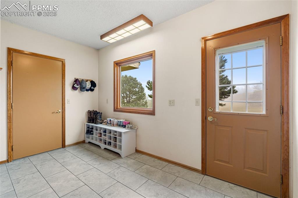 Monument, Colorado, 80132, United States, 4 Bedrooms Bedrooms, ,4 BathroomsBathrooms,Residential,For Sale,1934260