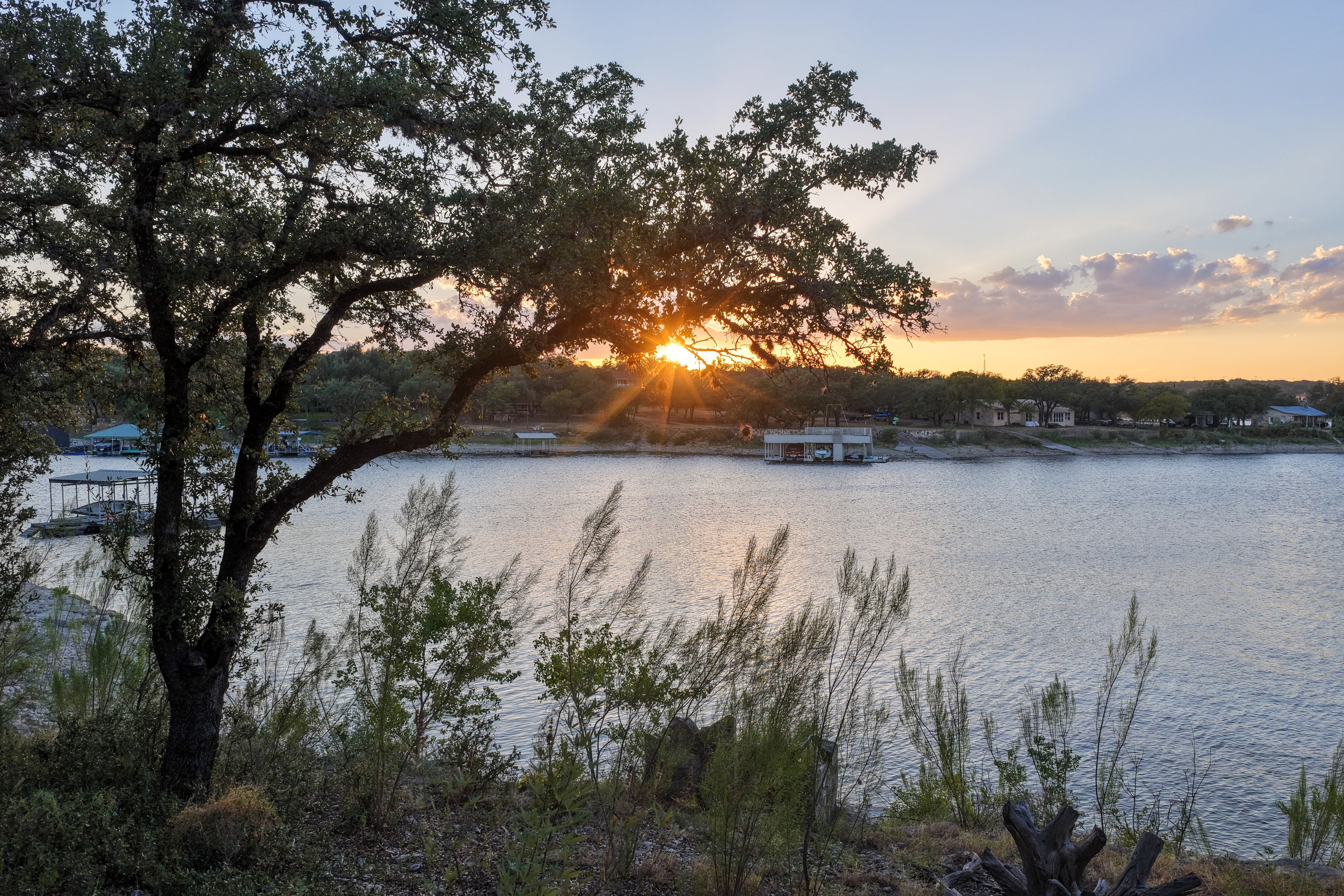  Private Deep-Water Retreat on Lake Travis, Permits in Hand - 物件實景