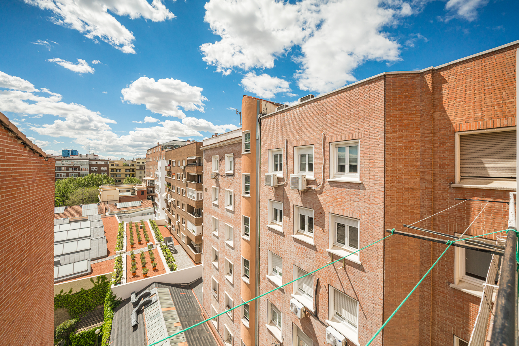  Very bright two-bedroom flat in Trafalgar - 物件實景