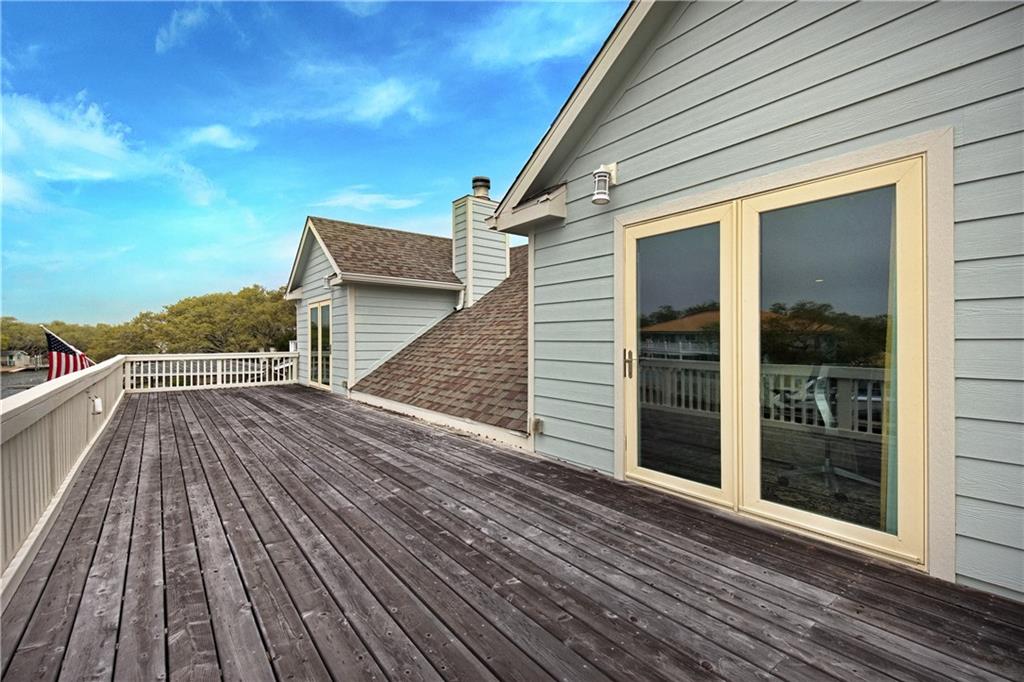 Rockport, Texas, 78382, United States, 3 Bedrooms Bedrooms, ,4 BathroomsBathrooms,Residential,For Sale,1892690