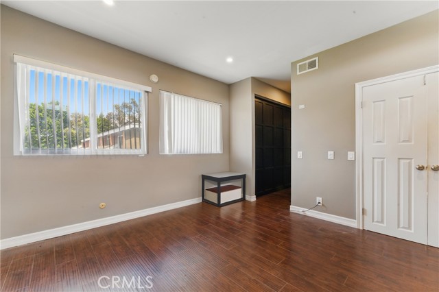 Paramount, California, 90723, United States, 3 Bedrooms Bedrooms, ,2 BathroomsBathrooms,Residential,For Sale,1942596