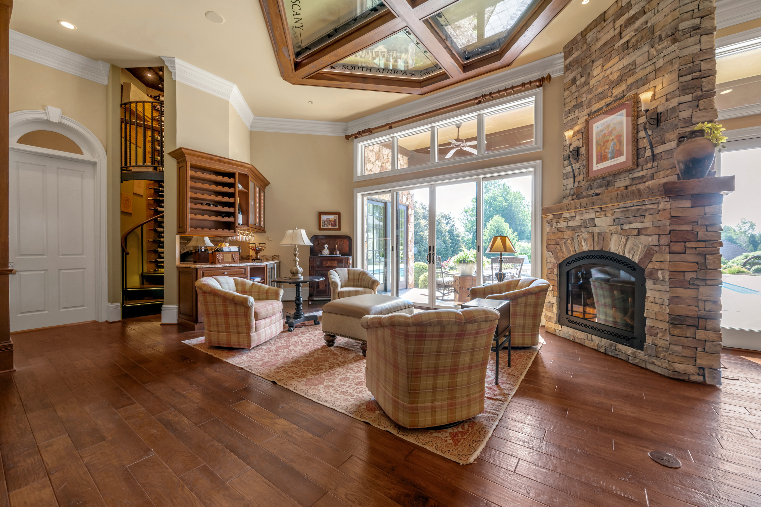  5220 Keene South Elkhorn Road - 物件實景