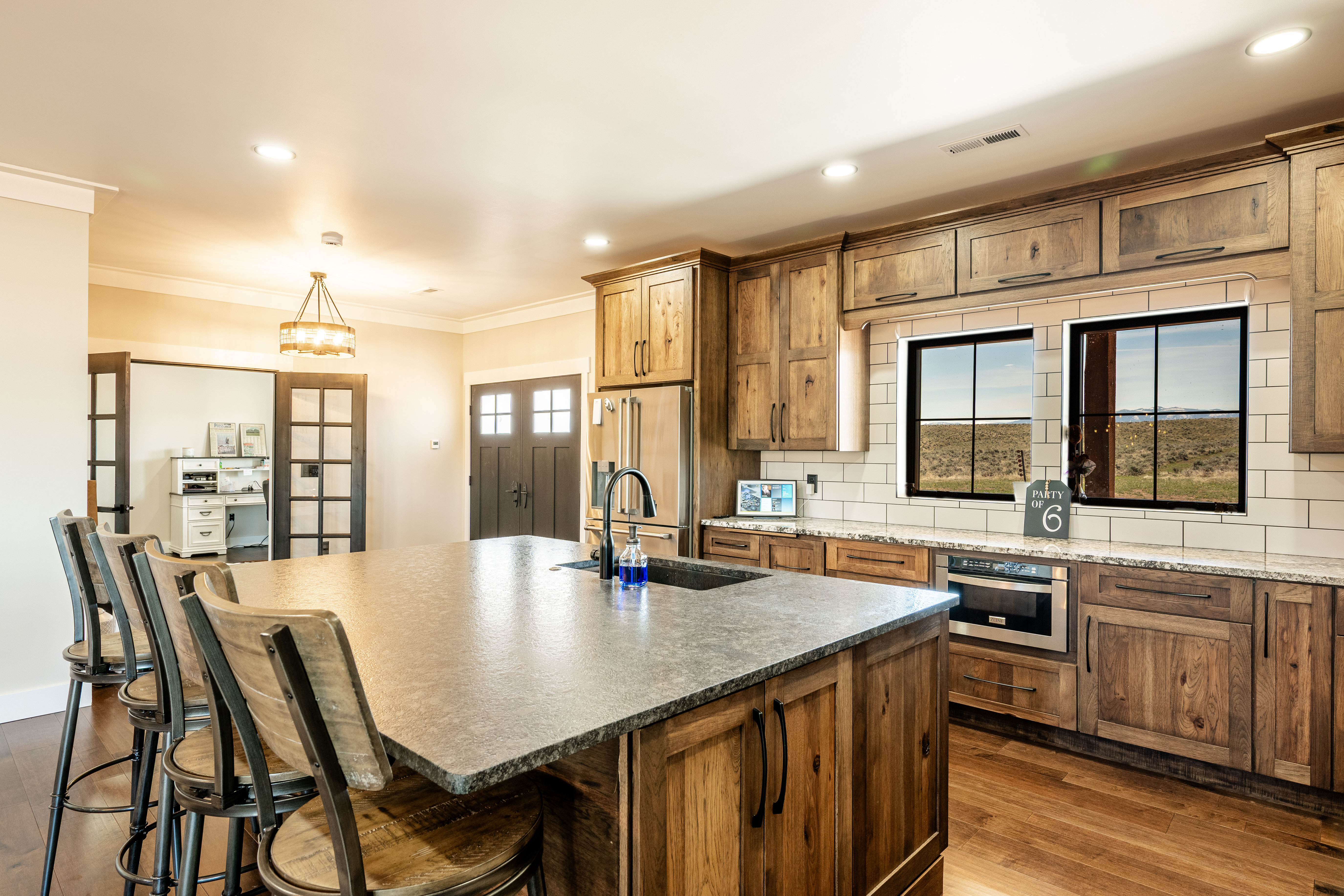 Ranchester, Wyoming, 82839, United States, 5 Bedrooms Bedrooms, ,4 BathroomsBathrooms,Residential,For Sale,1801267