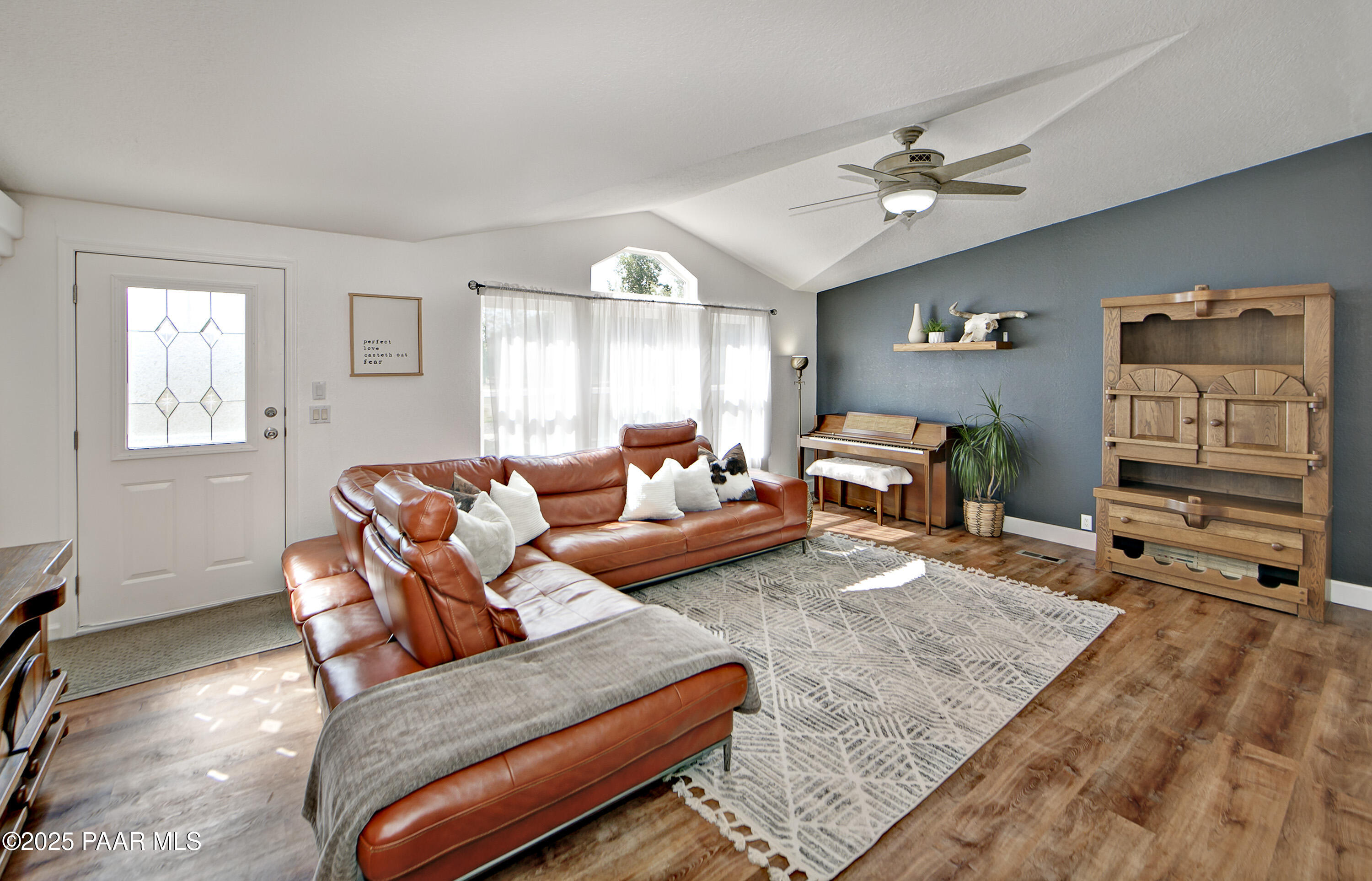 Prescott Valley, Arizona, 86315, United States, ,Residential,For Sale,1858306