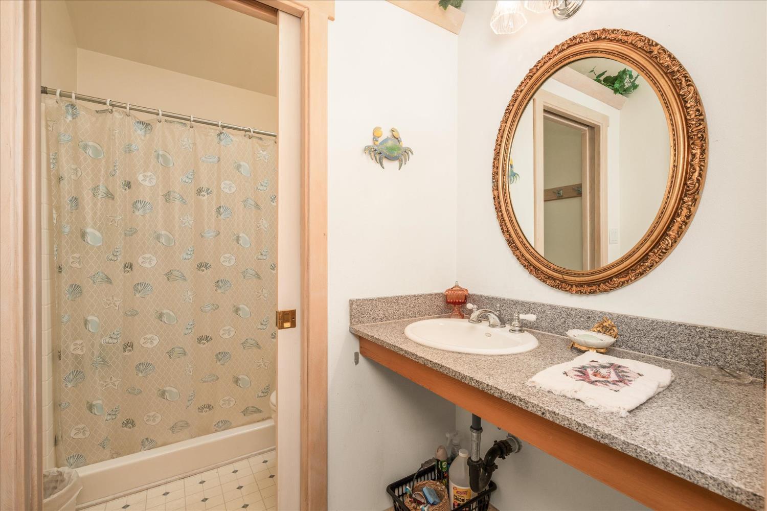 North Fork, California, 93643, United States, 4 Bedrooms Bedrooms, ,3 BathroomsBathrooms,Residential,For Sale,1974924