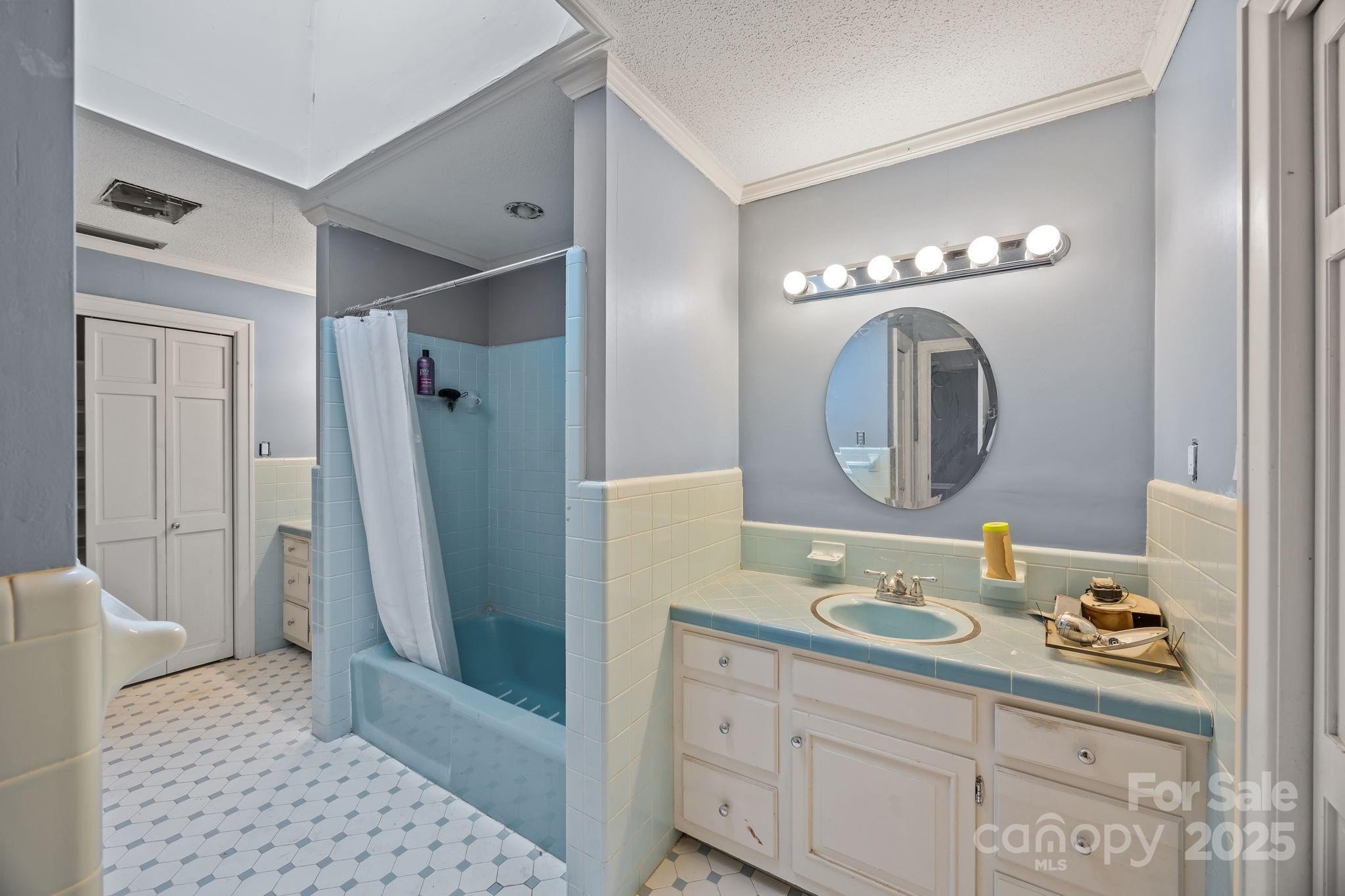 Cleveland, North Carolina, 27013, United States, 4 Bedrooms Bedrooms, ,4 BathroomsBathrooms,Residential,For Sale,1915342