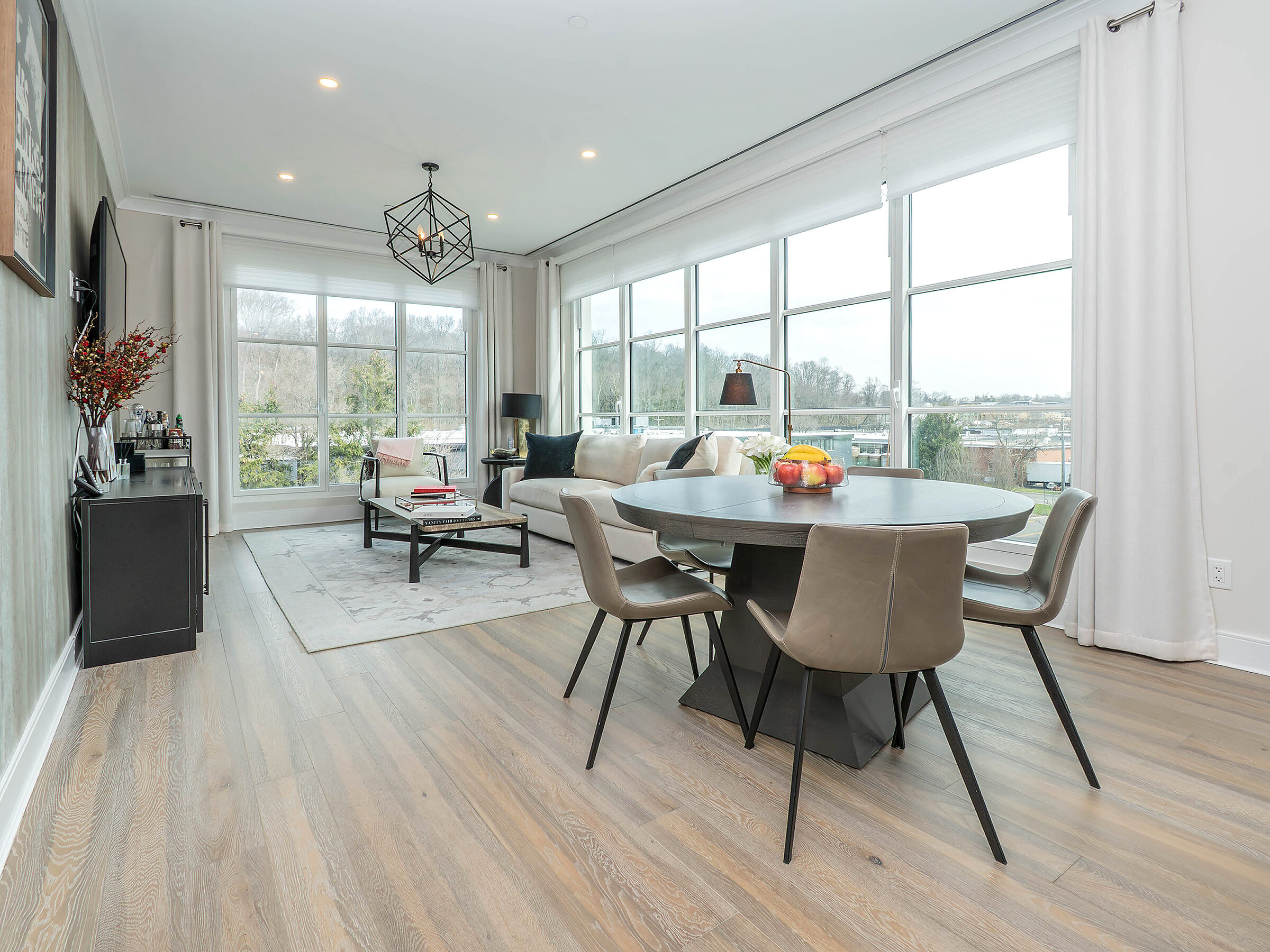  100 Garvies Point Road, Glen Cove, NY, 11542 - 物件實景