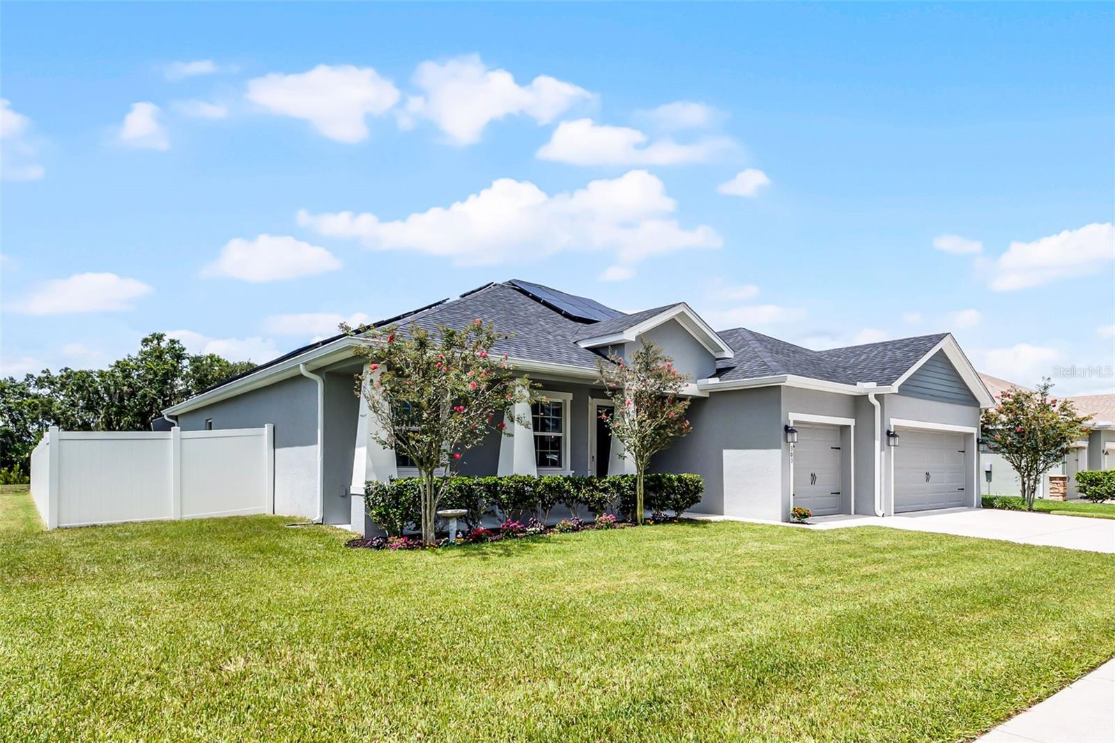AUBURNDALE, Florida, 33823, United States, 4 Bedrooms Bedrooms, ,3 BathroomsBathrooms,Residential,For Sale,1899734