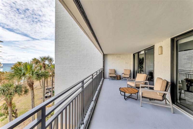 Hillsboro Beach, Florida, 33062, United States, 2 Bedrooms Bedrooms, ,3 BathroomsBathrooms,Residential,For Sale,1942268