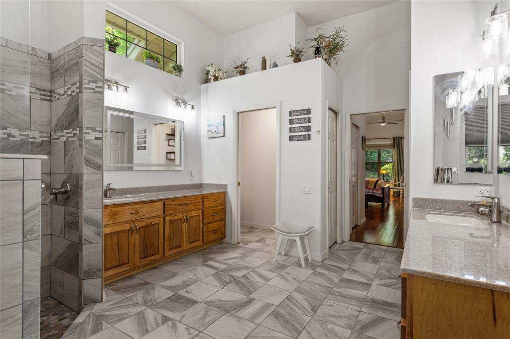 Gainesville, Florida, 32608, United States, 5 Bedrooms Bedrooms, ,4 BathroomsBathrooms,Residential,For Sale,1895414