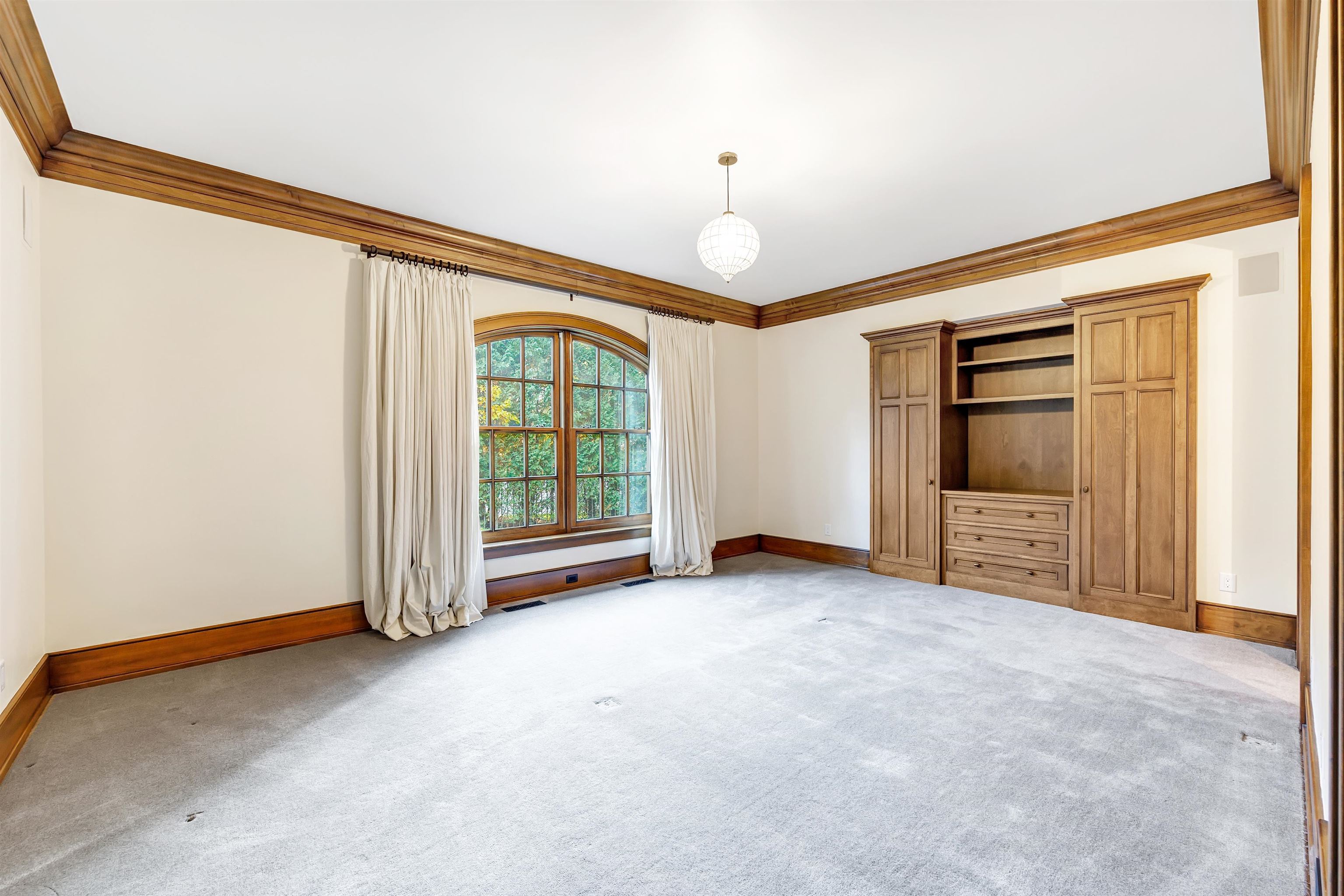 HOBART, Wisconsin, 54155, United States, 4 Bedrooms Bedrooms, ,7 BathroomsBathrooms,Residential,For Sale,1991559