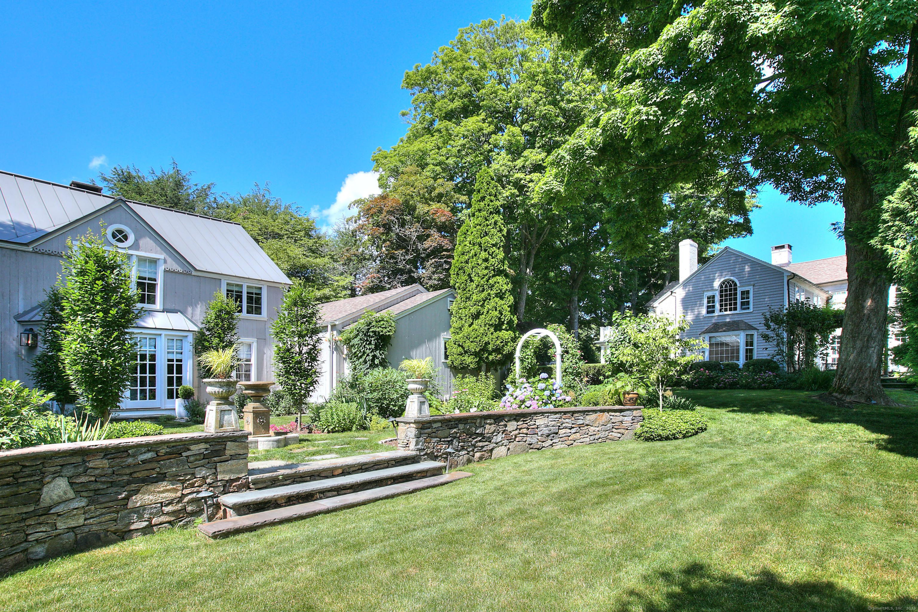Fairfield, Connecticut, 06824, United States, 5 Bedrooms Bedrooms, ,5 BathroomsBathrooms,Residential,For Sale,1942139