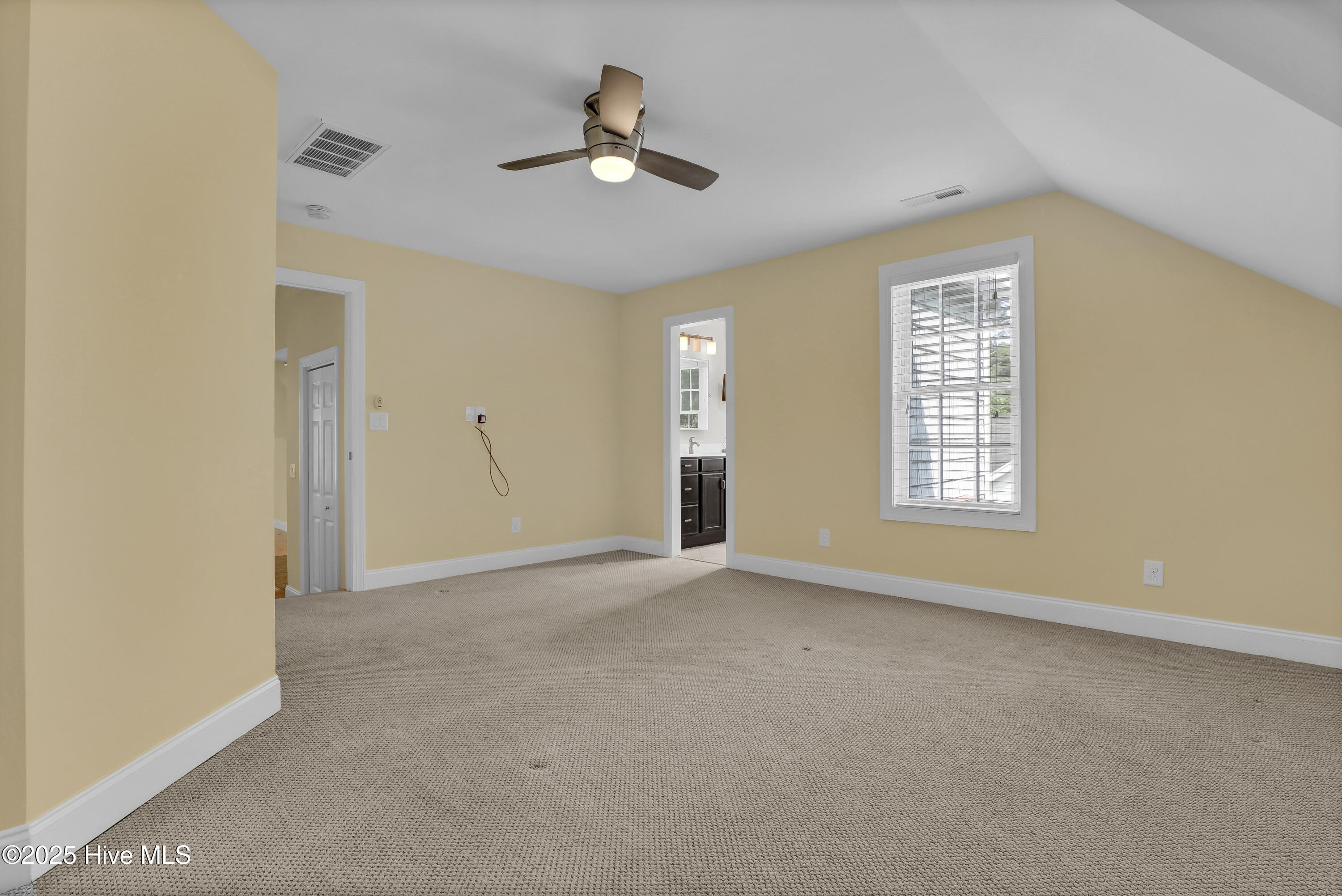 Hampstead, North Carolina, 28443, United States, 3 Bedrooms Bedrooms, ,4 BathroomsBathrooms,Residential,For Sale,1847066