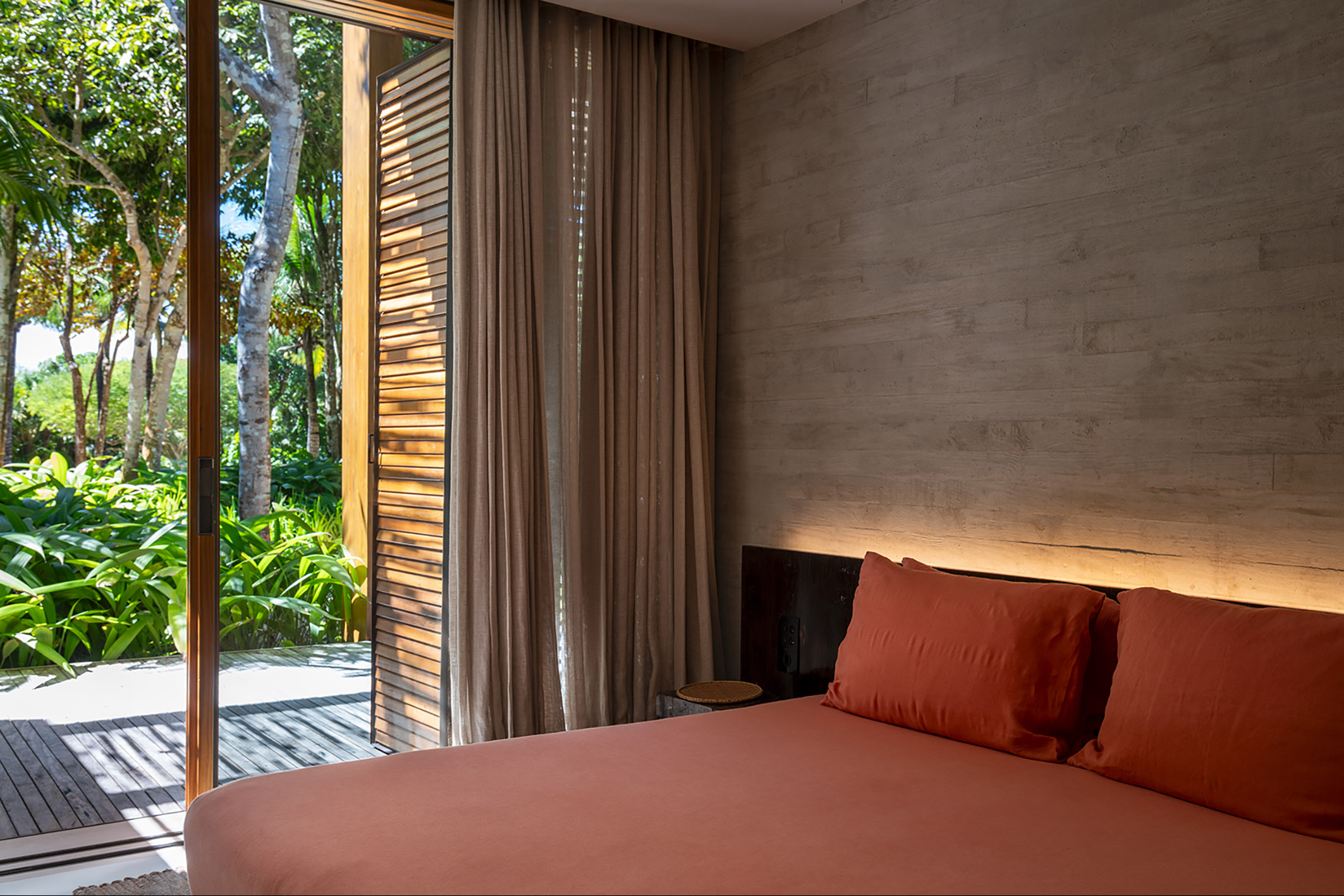  Seafront house by Marcio Kogan with seamless integration to the landscape - 物件實景