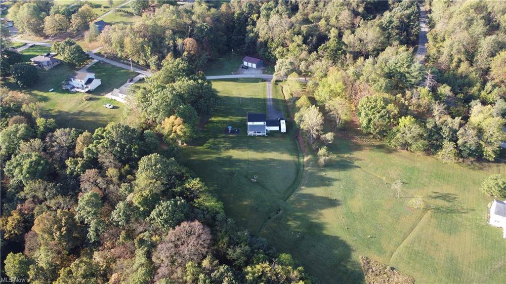 Chester, West Virginia, 26034, United States, 3 Bedrooms Bedrooms, ,3 BathroomsBathrooms,Residential,For Sale,1975770