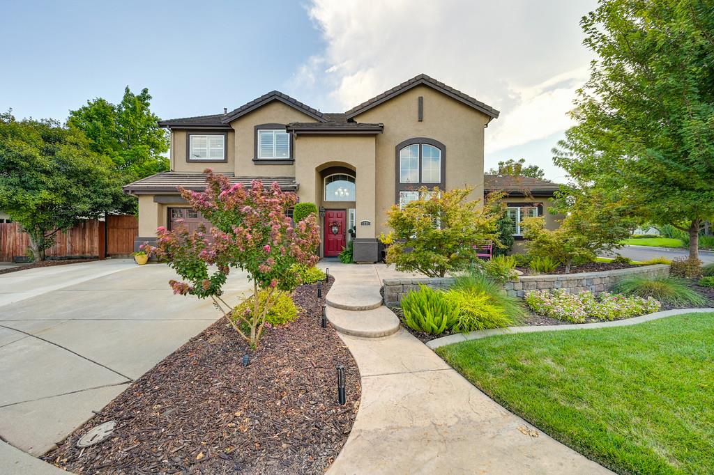 Roseville, California, 95747, United States, 6 Bedrooms Bedrooms, ,4 BathroomsBathrooms,Residential,For Sale,1940337