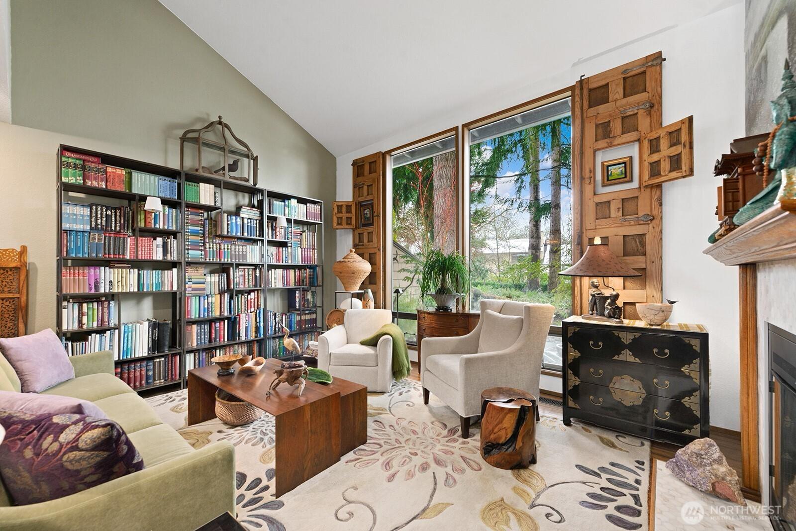SEATTLE, Washington, 98133, United States, 2 Bedrooms Bedrooms, ,3 BathroomsBathrooms,Residential,For Sale,1712258