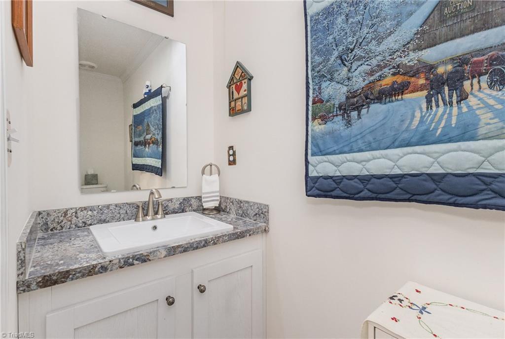 Burlington, North Carolina, 27217, United States, 3 Bedrooms Bedrooms, ,3 BathroomsBathrooms,Residential,For Sale,1908926