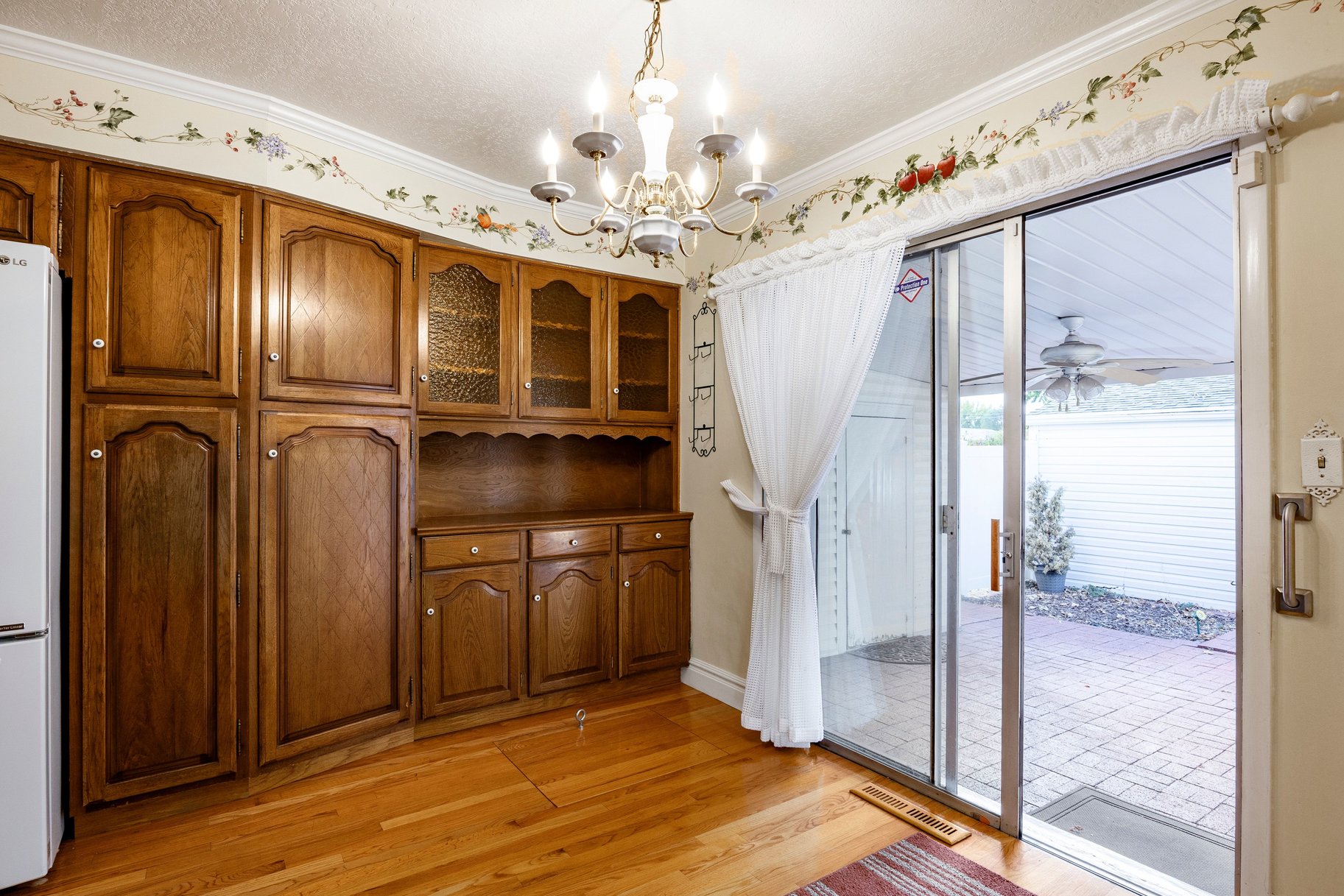  Single Level Living opportunity in the heart of Millcreek - 物件實景