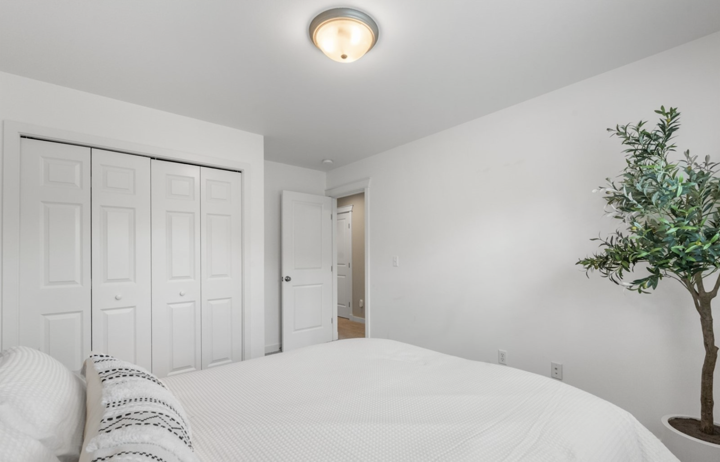  Exceptional Home in Carriage Park - 物件實景