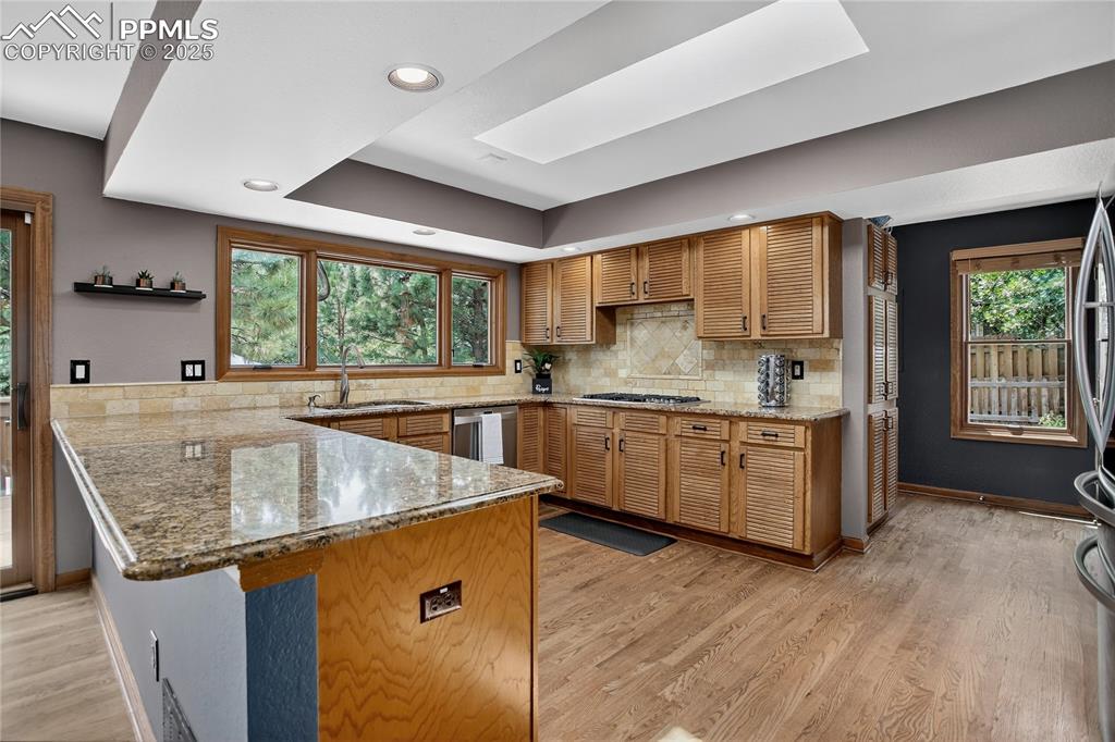 Colorado Springs, Colorado, 80906, United States, 4 Bedrooms Bedrooms, ,4 BathroomsBathrooms,Residential,For Sale,1906884
