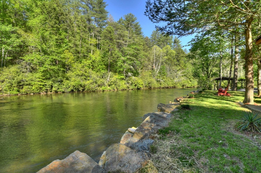Blue Ridge, Georgia, 30513, United States, 4 Bedrooms Bedrooms, ,3 BathroomsBathrooms,Residential,For Sale,1858921