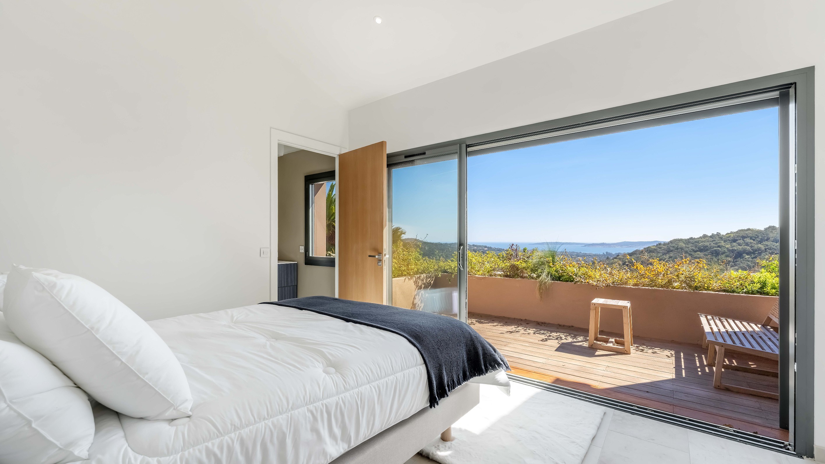  Grimaud villa 5 bedroom sea view Gulf of Saint-Tropez pool secure estate guest … - 物件實景