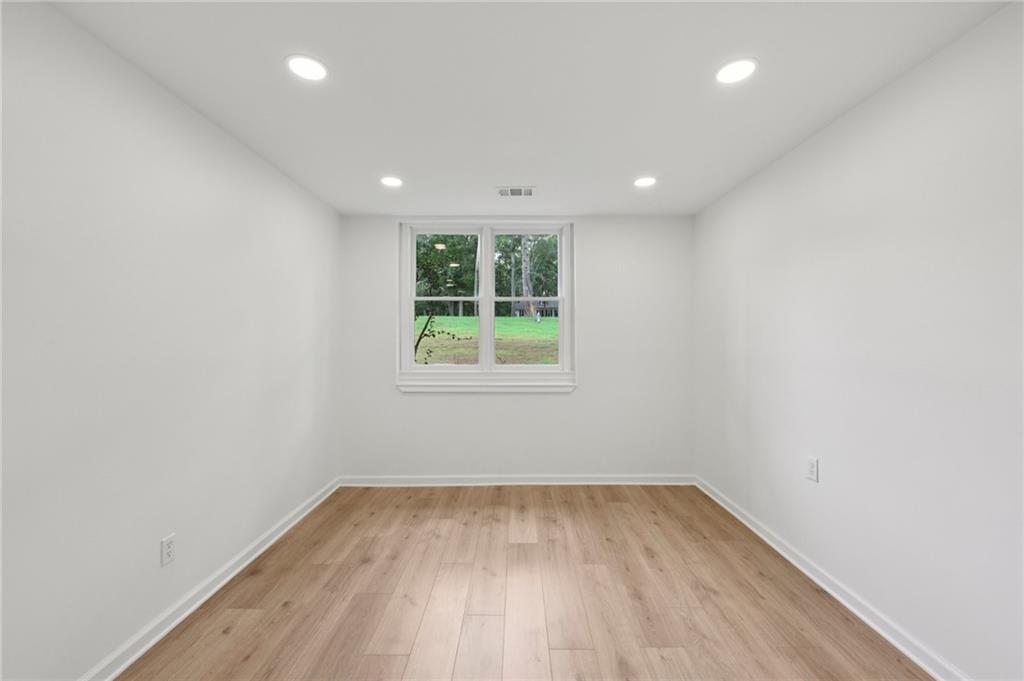 Alpharetta, Georgia, 30004, United States, 4 Bedrooms Bedrooms, ,3 BathroomsBathrooms,Residential,For Sale,1900649