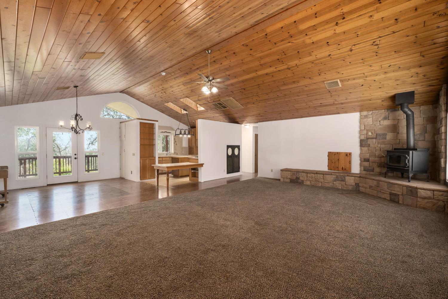 Raymond, California, 93653, United States, 3 Bedrooms Bedrooms, ,3 BathroomsBathrooms,Residential,For Sale,2048178
