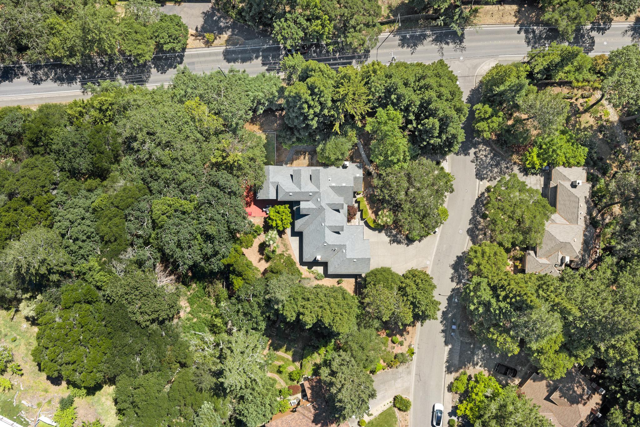  Elegant Northeast Santa Rosa Home on .5 Acres - 物件實景