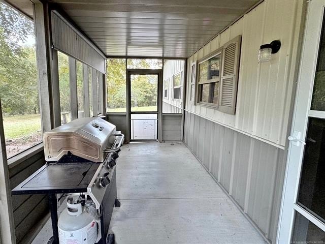 Hulbert, Oklahoma, 74441, United States, 3 Bedrooms Bedrooms, ,2 BathroomsBathrooms,Residential,For Sale,1976357