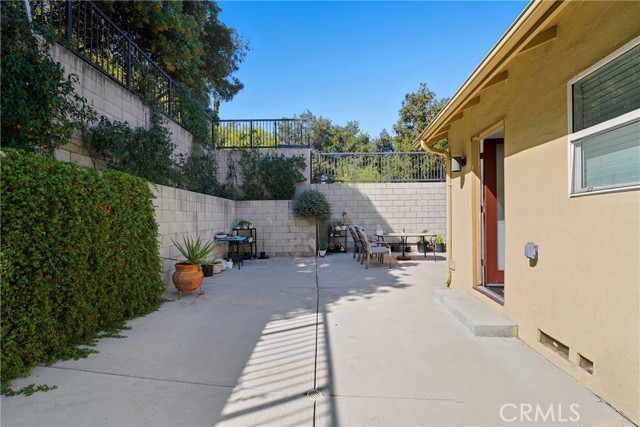 Los Angeles, California, 90031, United States, 2 Bedrooms Bedrooms, ,1 BathroomBathrooms,Residential,For Sale,1982653