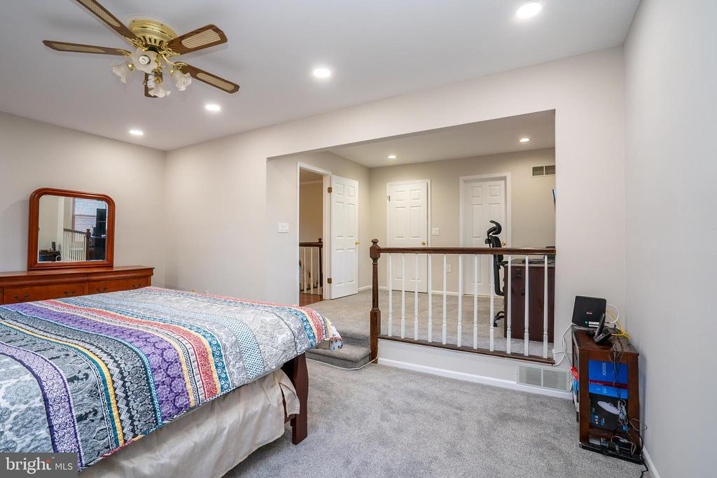 Princeton Junction, New Jersey, 08550, United States, 4 Bedrooms Bedrooms, ,3 BathroomsBathrooms,Residential,For Sale,1943905