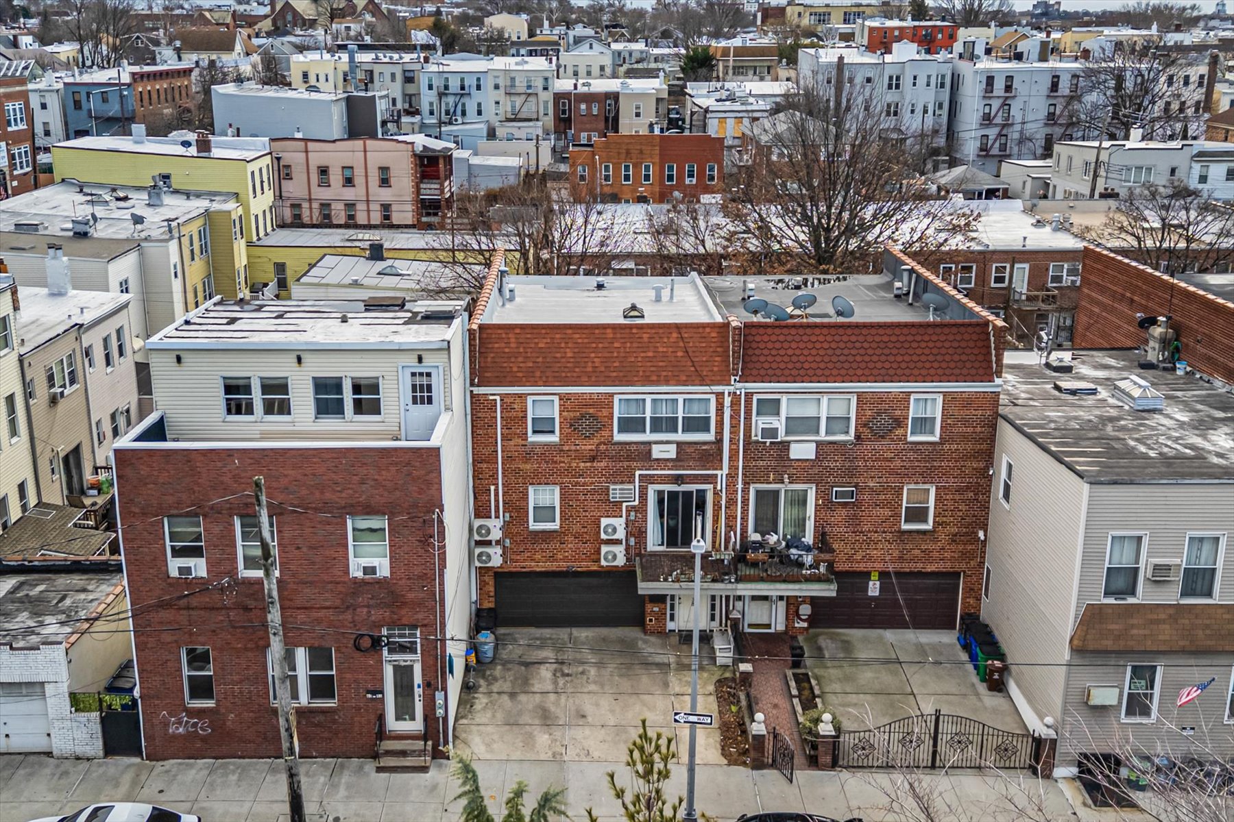  60-30 55th Drive, Maspeth, NY, 11378 - 物件實景