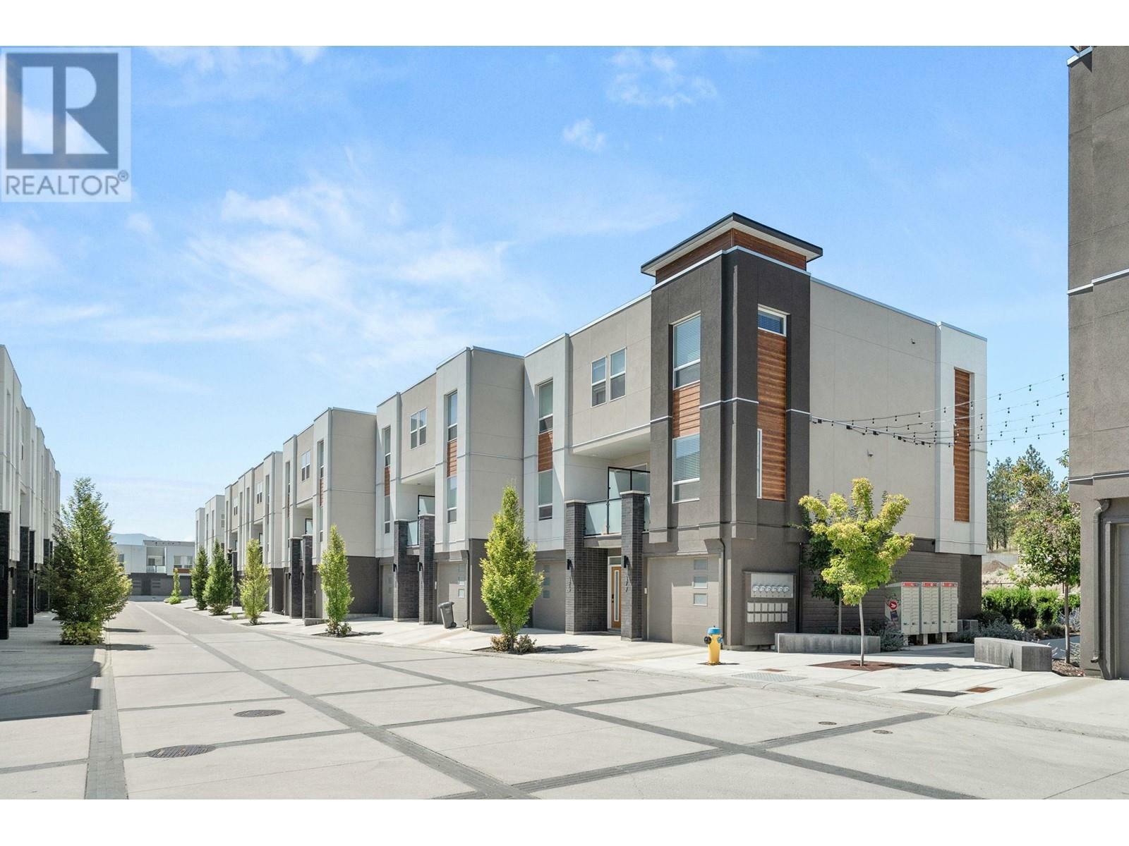 KELOWNA, British Columbia, V1V 0H2, CA, 3 Bedrooms Bedrooms, ,2 BathroomsBathrooms,Residential,For Sale,1961488