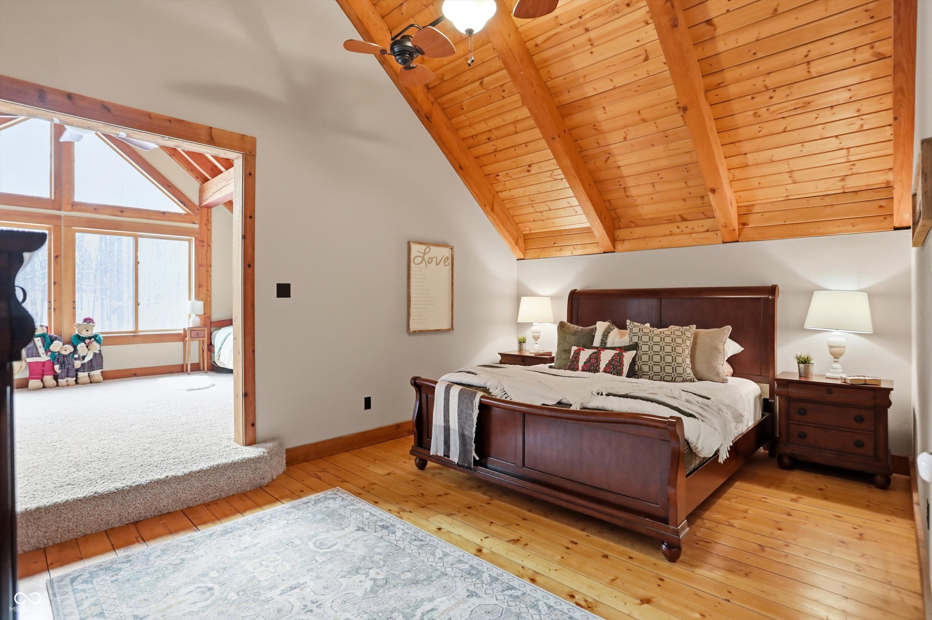 Unionville, Indiana, 47468, United States, 5 Bedrooms Bedrooms, ,5 BathroomsBathrooms,Residential,For Sale,1975333