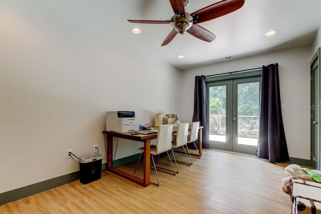 St Petersburg, Florida, 33701, United States, 3 Bedrooms Bedrooms, ,4 BathroomsBathrooms,Residential,For Sale,1895671