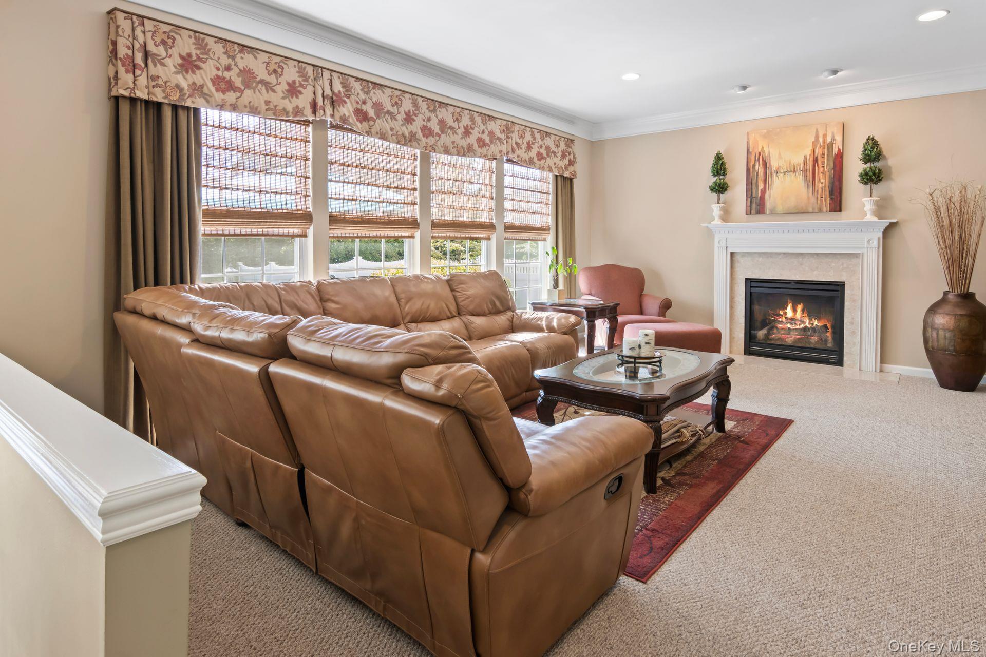 Mount Sinai, New York, 11766, United States, 4 Bedrooms Bedrooms, ,3 BathroomsBathrooms,Residential,For Sale,1934193