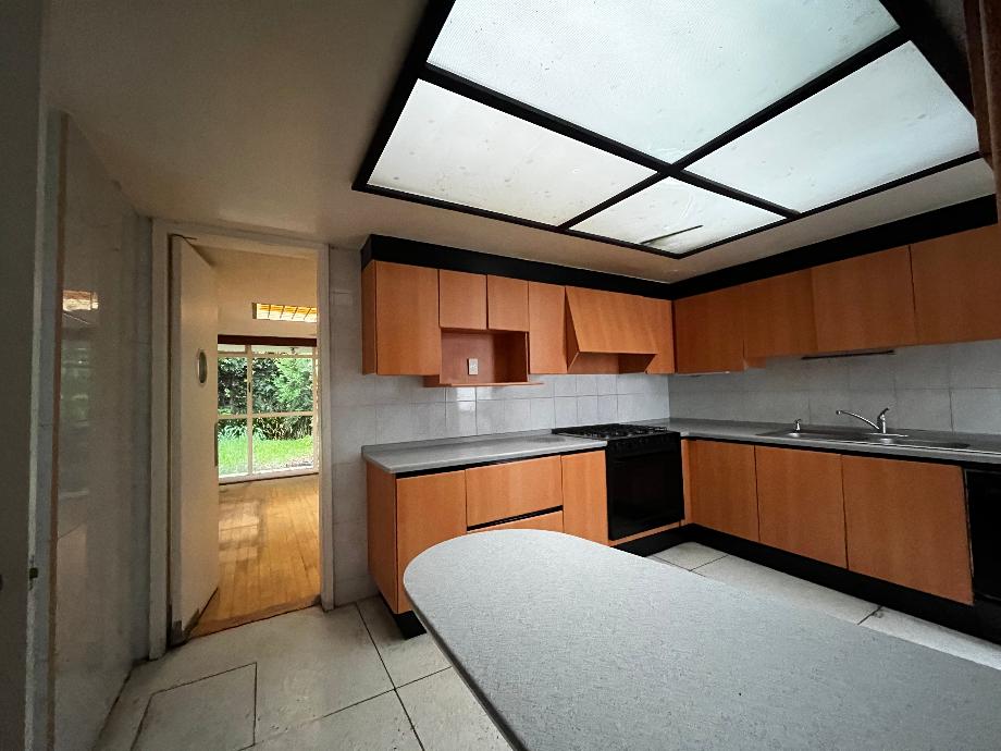 Fuente de Cantaritos, Naucalpan de Juárez, Estado de méxico, 53950, Mexico, 3 Bedrooms Bedrooms, ,3 BathroomsBathrooms,Residential,For Sale,Fuente de Cantaritos,1583198