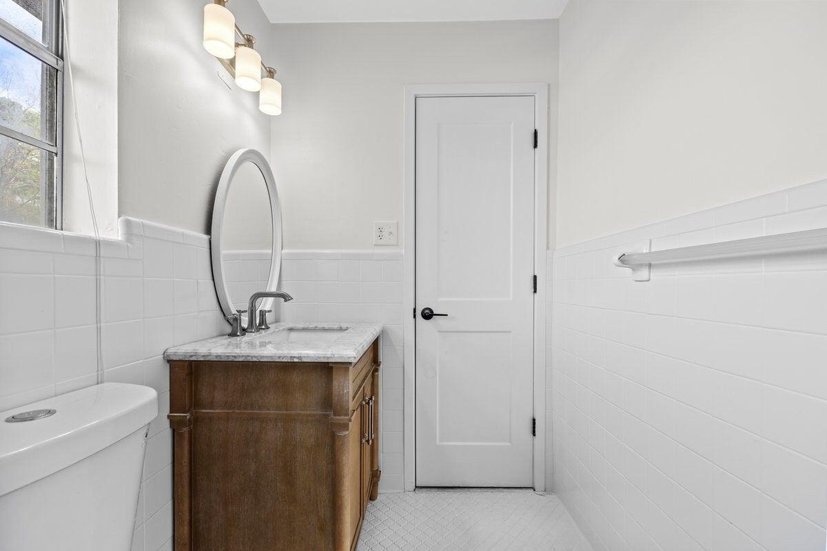 Fort Walton Beach, Florida, 32547, United States, 5 Bedrooms Bedrooms, ,3 BathroomsBathrooms,Residential,For Sale,1877418
